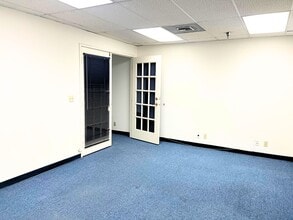 430 S Garfield Ave, Alhambra, CA à louer Photo intérieure– Image 1 sur 17