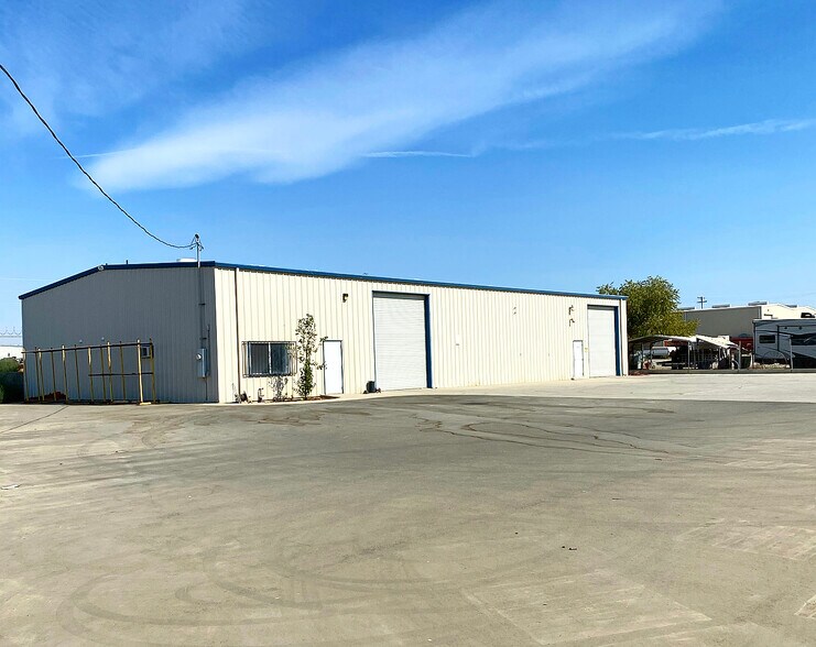 4849 Ortiz Ct, Bakersfield, CA à louer - Photo de l’immeuble – Image 2 sur 5