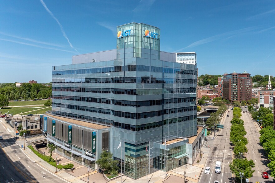 10 Memorial Blvd, Providence, RI à louer - Photo de l’immeuble – Image 3 sur 36