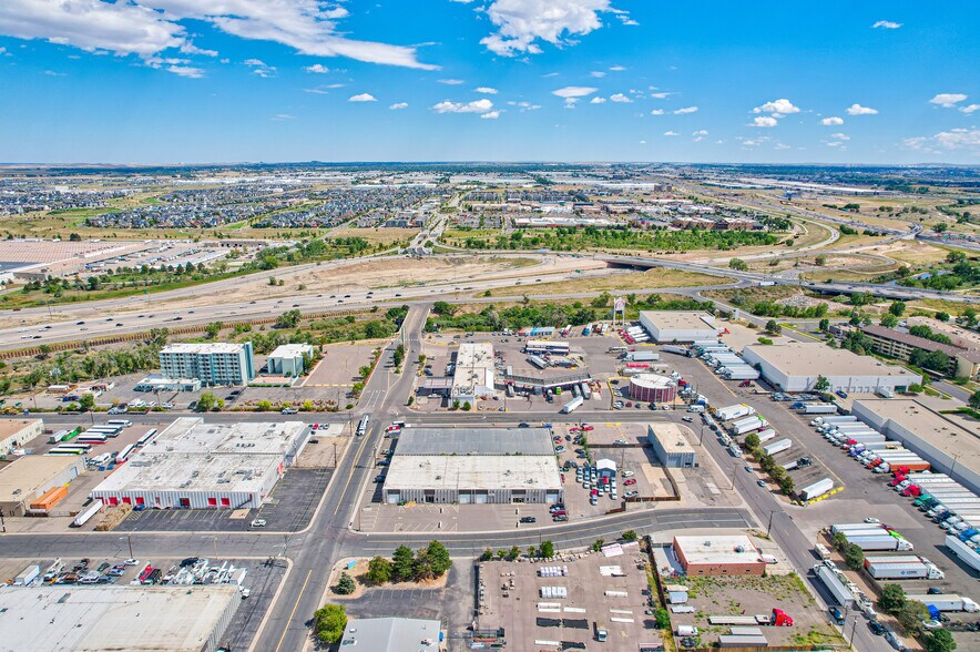 7000 E 49th Ave, Commerce City, CO à louer - Photo de l’immeuble – Image 2 sur 3