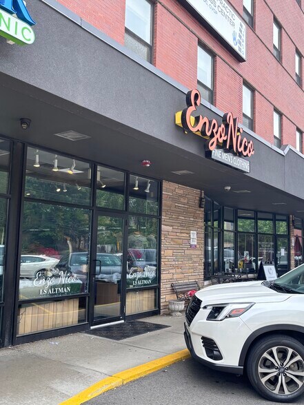250 Mt Lebanon Blvd, Pittsburgh, PA à louer - Photo de l’immeuble – Image 2 sur 22