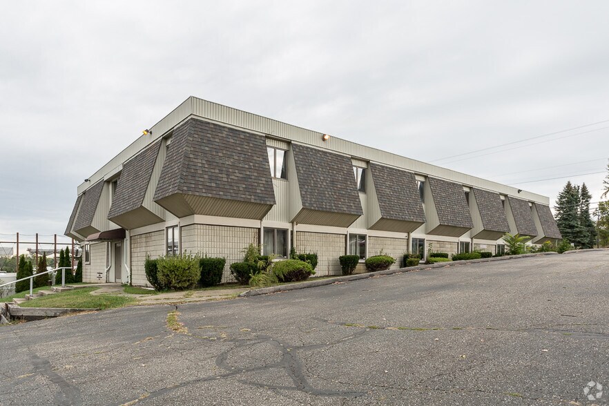 2542 S Arlington Rd, Akron, OH à vendre - Photo de l’immeuble – Image 2 sur 3
