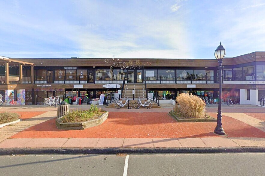 716 Montauk Hwy, Montauk, NY à vendre - Photo principale – Image 1 sur 16
