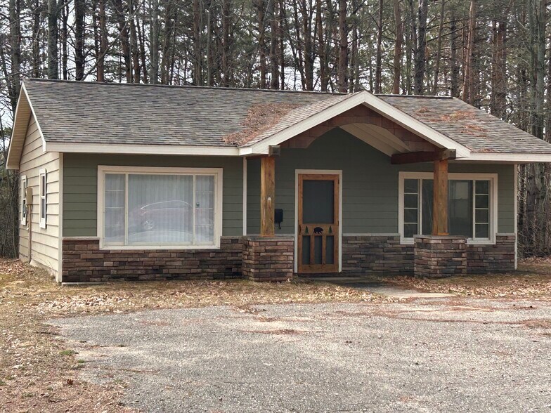 79 Higgins Lake dr, Roscommon, MI à vendre - Photo de l’immeuble – Image 3 sur 20