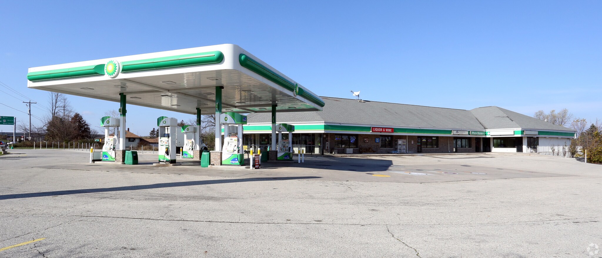 N168W22224 Main St, Jackson, WI à louer Photo principale– Image 1 sur 2