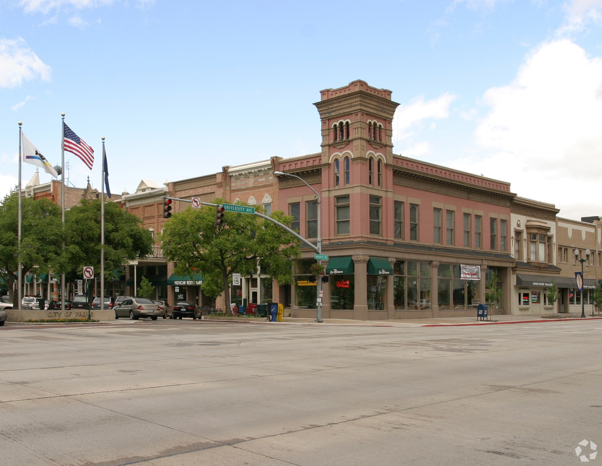 55-65 N University Ave, Provo, UT à louer Photo de l’immeuble– Image 1 sur 2