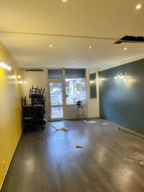 Plus de détails pour Local commercial à louer