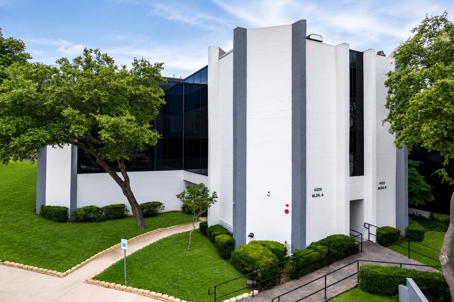 4320 N Belt Line Rd, Irving, TX à louer - Photo de l’immeuble – Image 1 sur 9