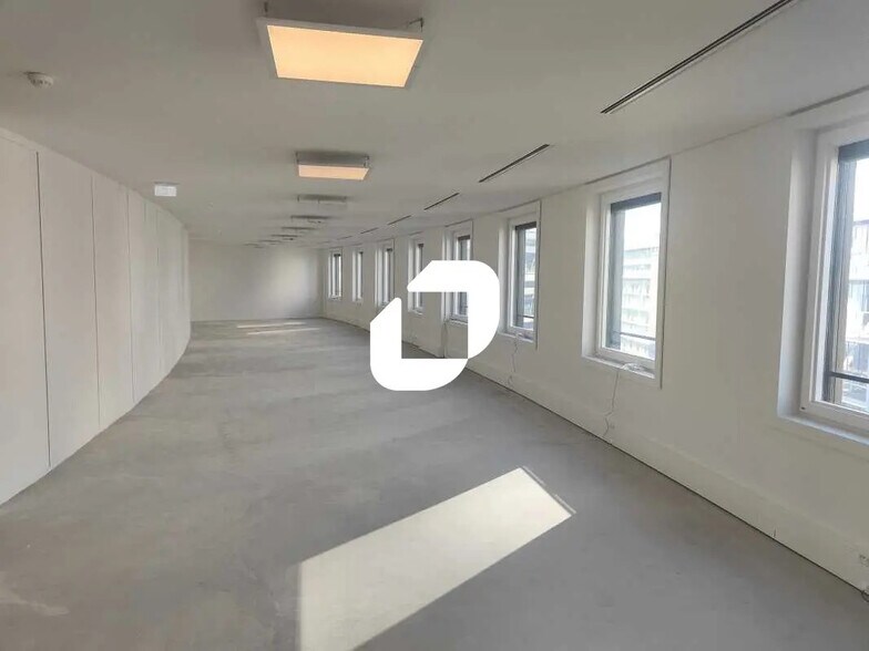 Bureau dans Puteaux à vendre - Photo de l’immeuble – Image 3 sur 32