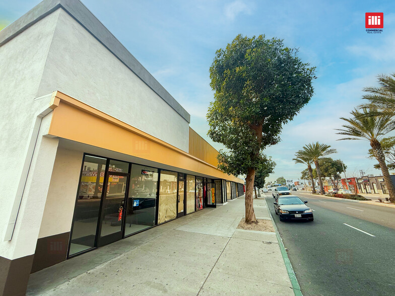 4450-4460 Firestone Blvd, South Gate, CA à louer - Photo de l’immeuble – Image 2 sur 8
