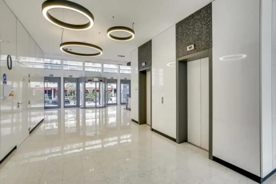 Bureau dans Boulogne-Billancourt à louer - Hall d’entrée – Image 3 sur 4