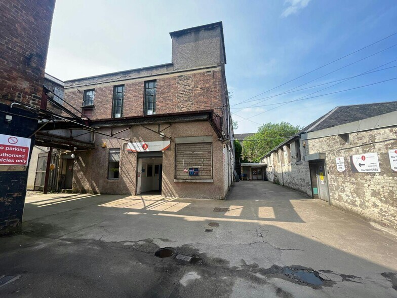 Portefeuille de 2 biens à vendre sur LoopNet.fr - Photo de l’immeuble – Image 2 sur 8