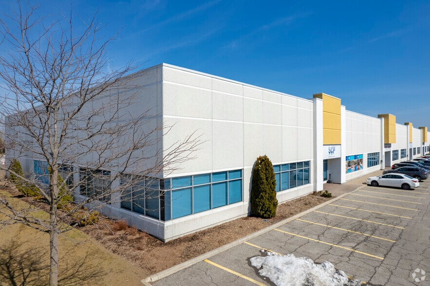 4170 Sladeview Cres, Mississauga, ON à louer - Photo de l’immeuble – Image 2 sur 3