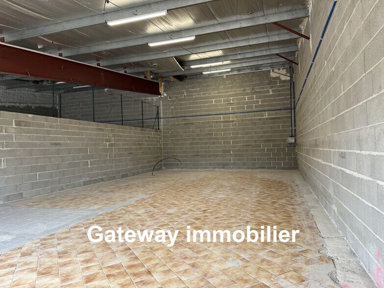 Industriel/Logistique dans Avermes à louer - Photo intérieure – Image 2 sur 6