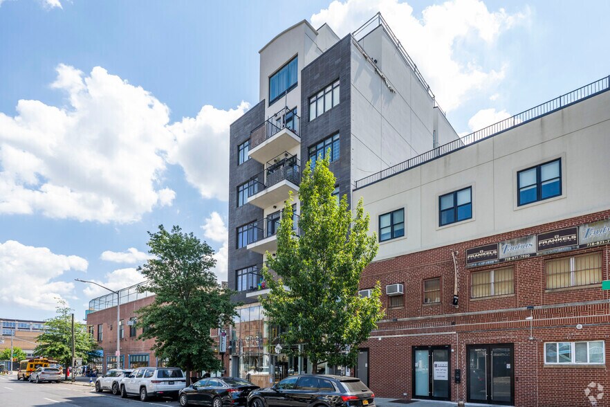 3915-3917 14th Ave, Brooklyn, NY à louer - Photo de l’immeuble – Image 2 sur 5