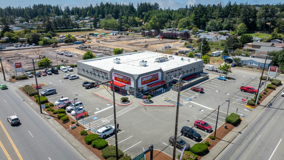 2040 Broadway St, North Bend, OR à vendre - Photo de l’immeuble – Image 1 sur 2