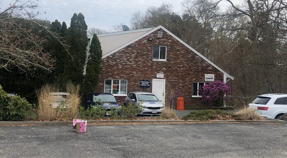 5 Mark Ln, Hyannis, MA à louer - Photo de l’immeuble – Image 2 sur 21