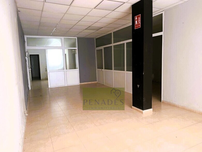 Local commercial dans Ontinyent, Valencia à louer - Photo de l’immeuble – Image 3 sur 10