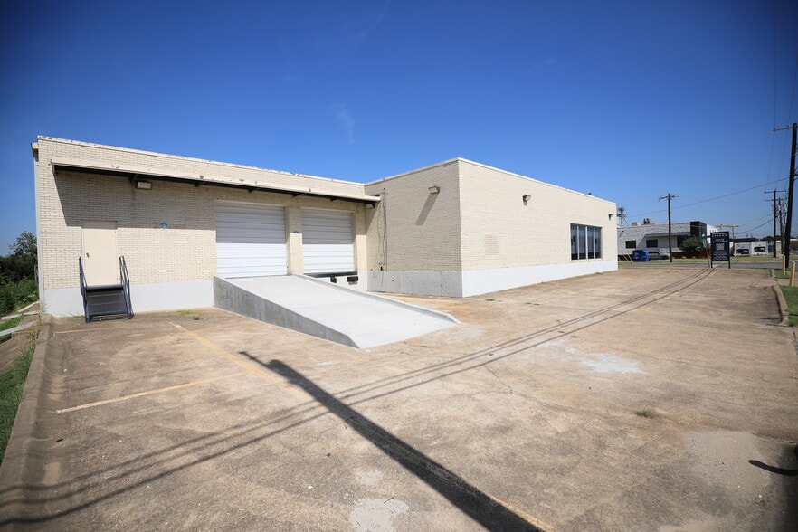 2970-2990 Congressman Ln, Dallas, TX à vendre - Photo de l’immeuble – Image 3 sur 4