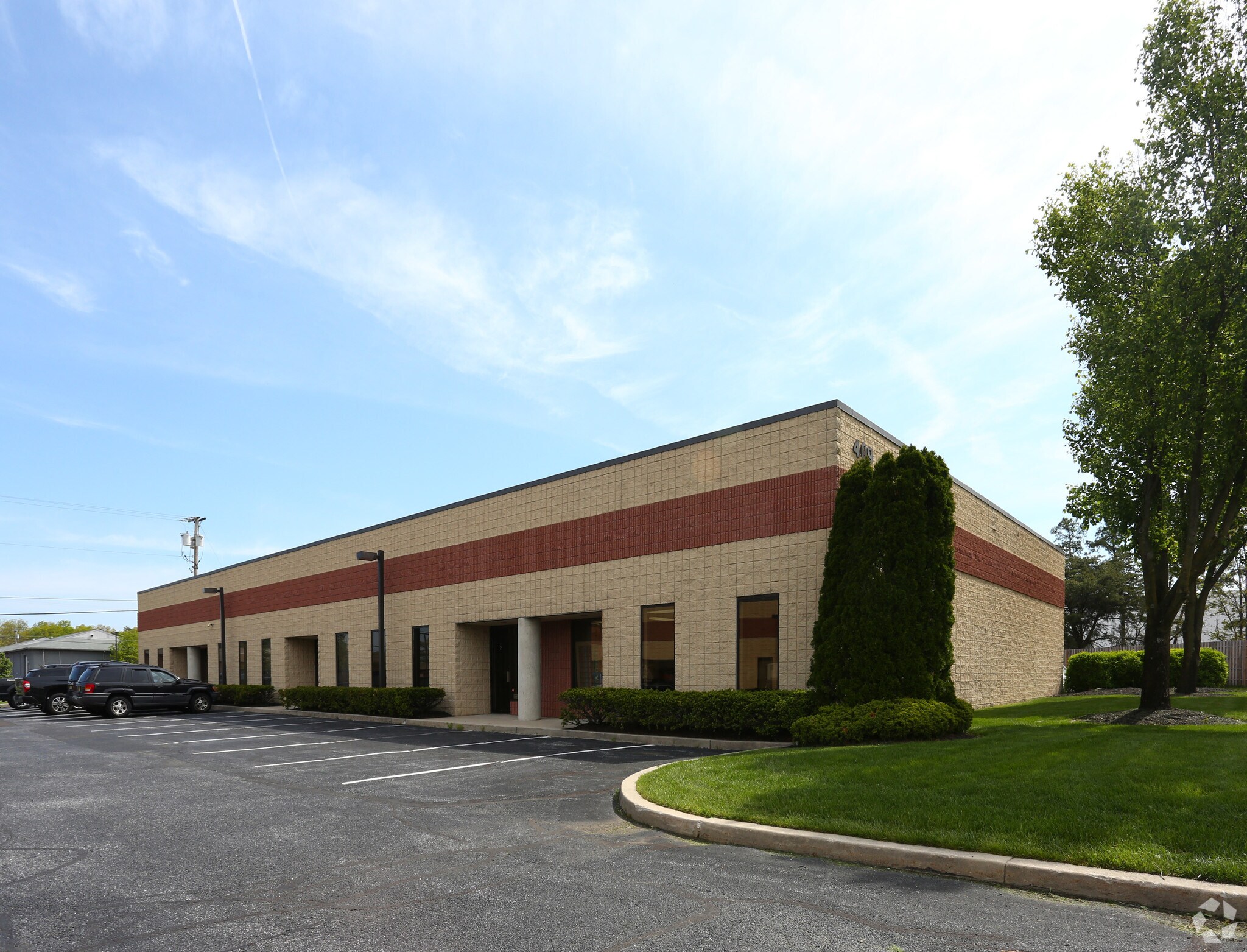 409 Bloomfield Dr, West Berlin, NJ à louer Photo principale– Image 1 sur 5