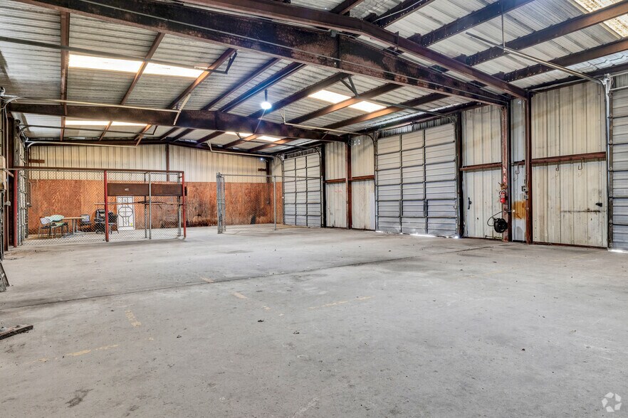 8403 Bassett St, Houston, TX à vendre - Photo intérieure – Image 2 sur 18