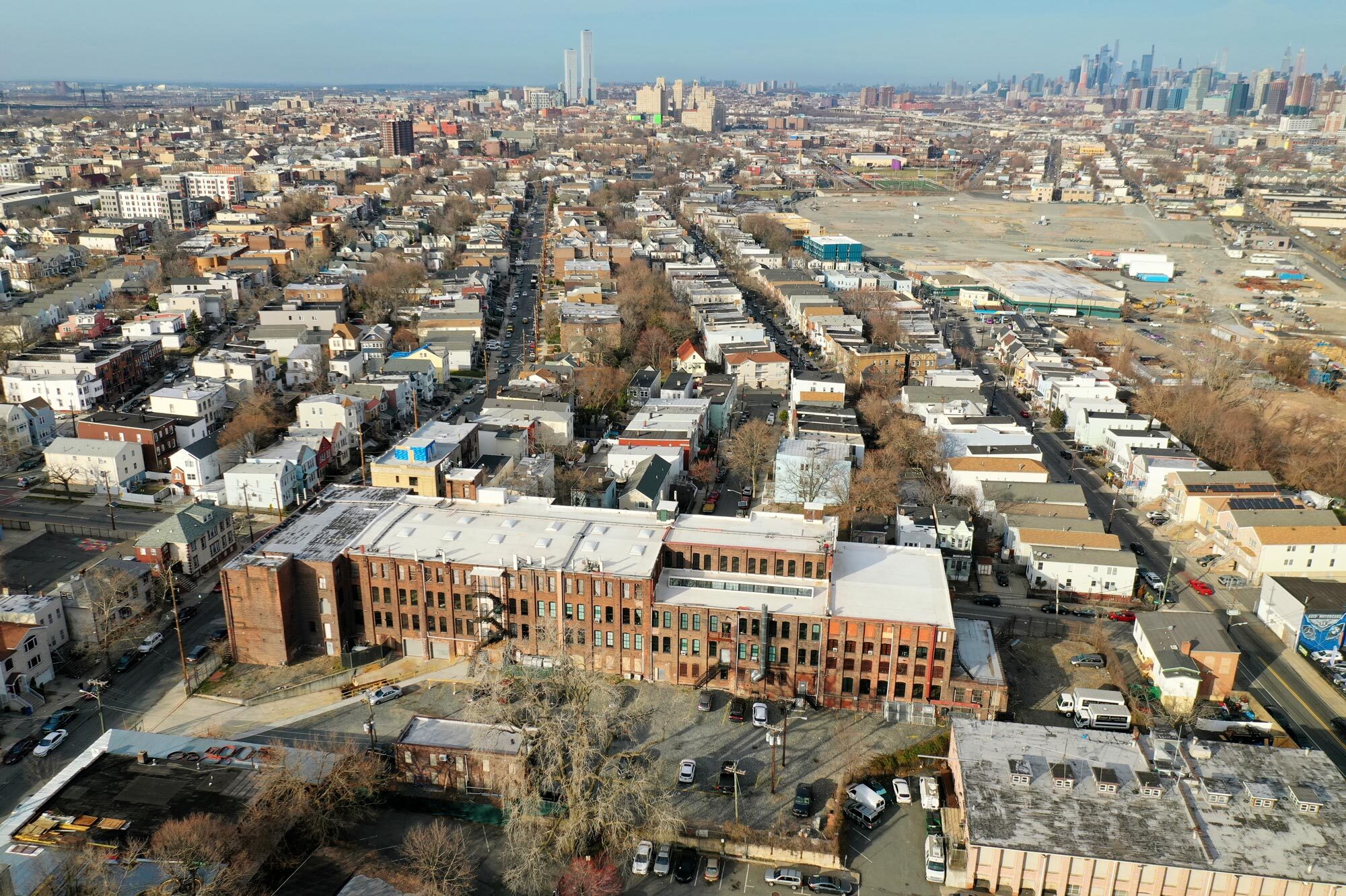 15 Wilkinson Ave, Jersey City, NJ à louer Photo principale– Image 1 sur 10