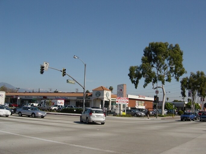 3000-3014 N San Gabriel Blvd, Rosemead, CA à louer - Photo de l’immeuble – Image 3 sur 4