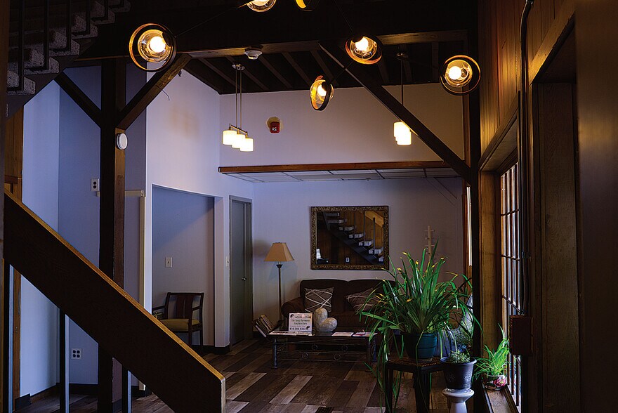6 Wierk Ave, Liberty, NY à louer - Hall d’entrée – Image 3 sur 5