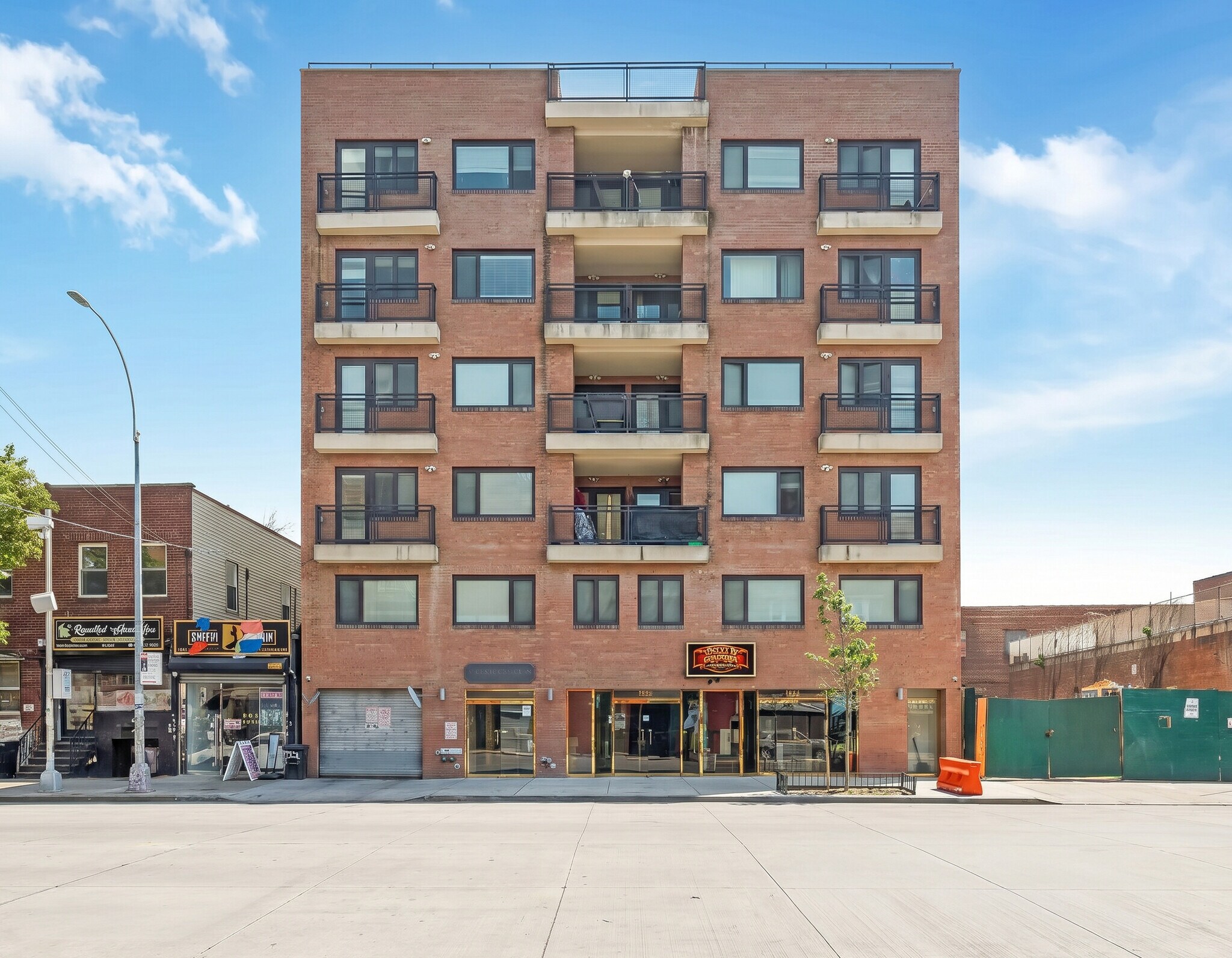 172-18 Jamaica Ave, Jamaica, NY à vendre Photo de l’immeuble– Image 1 sur 33