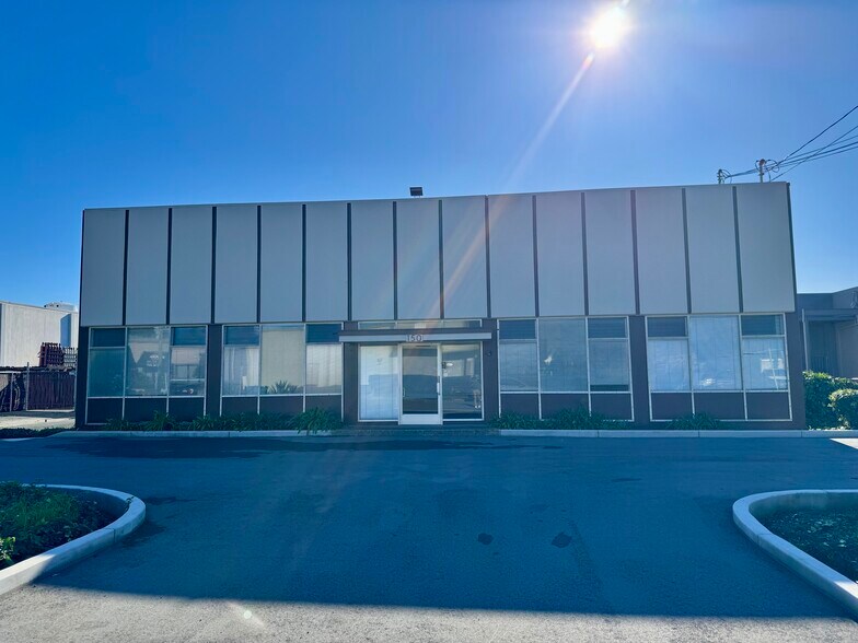 150 W Harris Ave, South San Francisco, CA à louer - Photo de l’immeuble – Image 2 sur 5