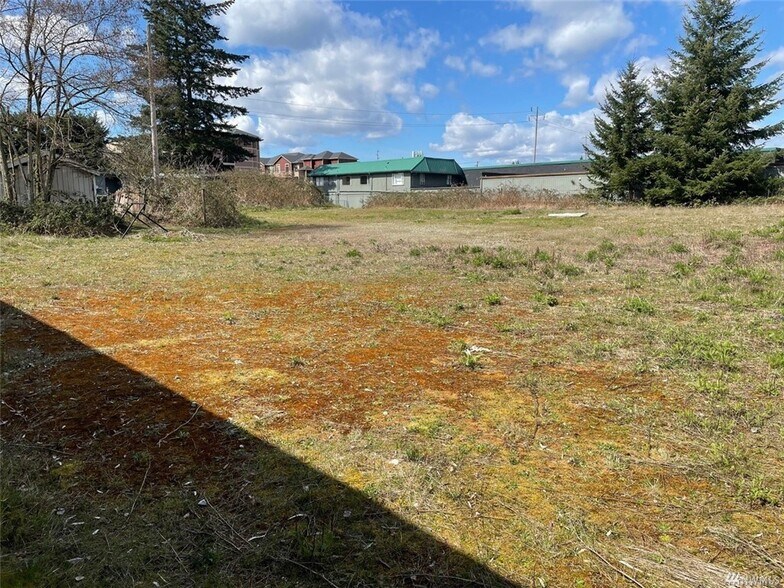 316 Union Ave NE, Renton, WA à louer - Photo de l’immeuble – Image 3 sur 4