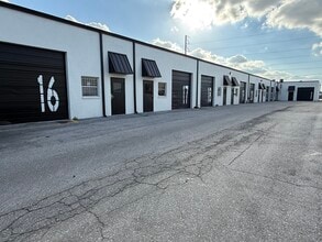 2020 S Combee Rd, Lakeland, FL à louer Photo intérieure– Image 1 sur 7