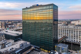 Plus de détails pour 111 E Wisconsin Ave, Milwaukee, WI - Bureau à louer