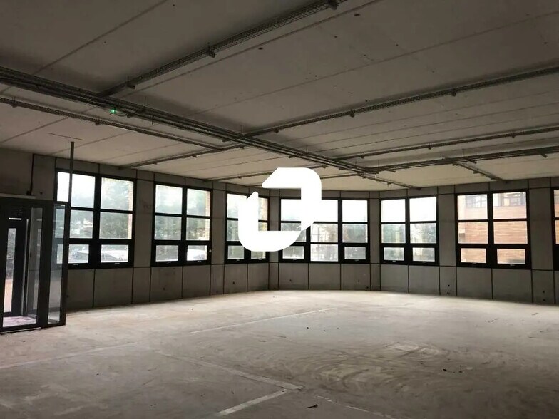 Bureau dans Le Pecq à louer - Photo intérieure – Image 2 sur 6