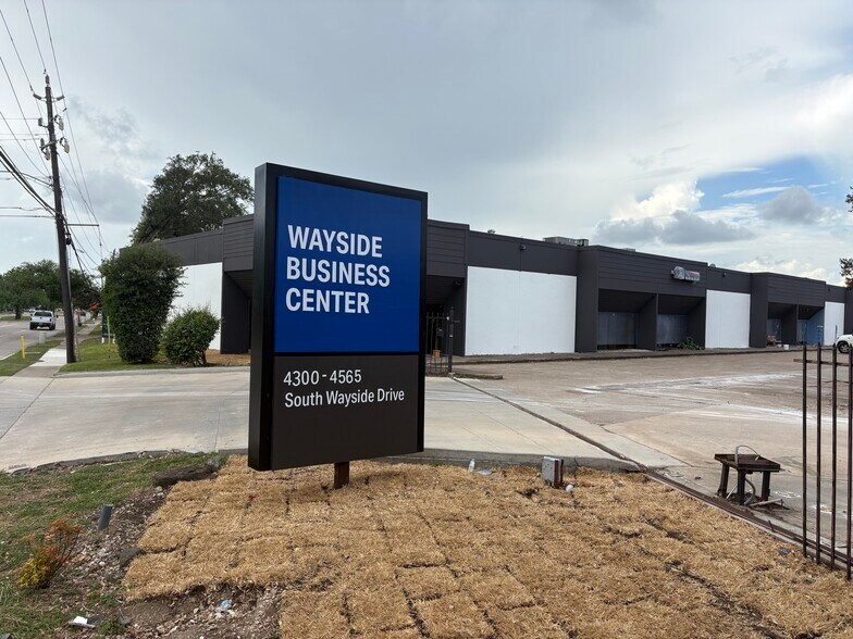 4400 S Wayside Dr, Houston, TX à louer - Photo de l’immeuble – Image 3 sur 28