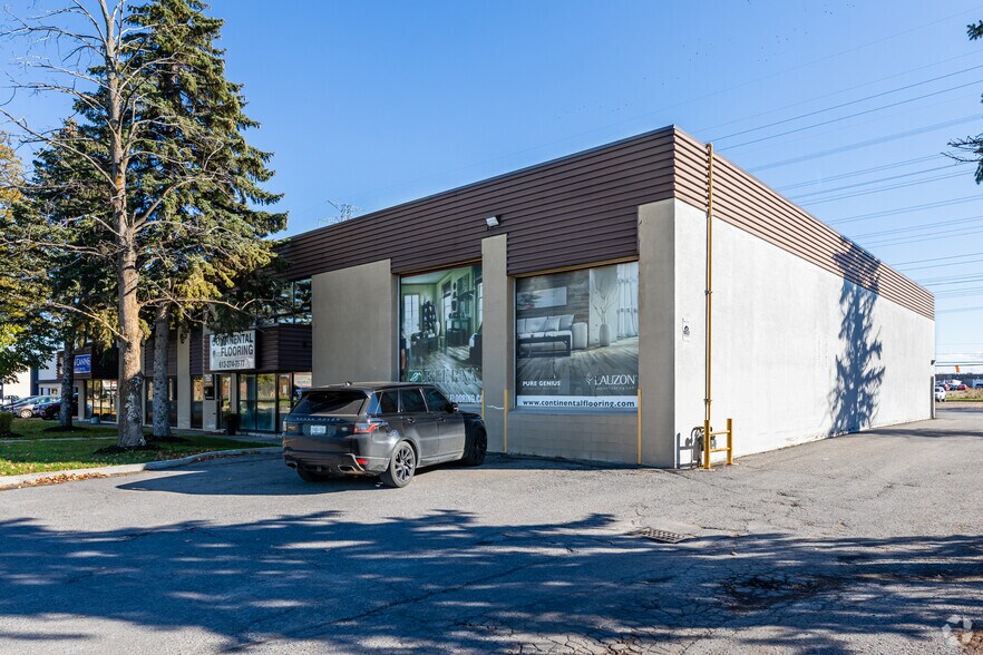 48 Colonnade Rd, Ottawa, ON à louer - Photo de l’immeuble – Image 3 sur 4
