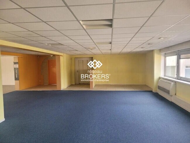 Plus de détails pour 01 Rue De La Motte, La Motte-Servolex - Bureau à louer