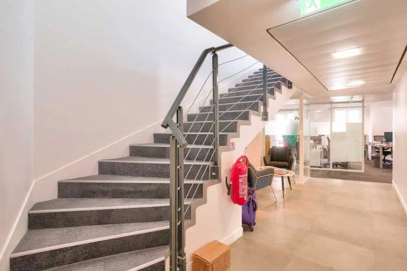 37 Rue Bergère, Paris à louer - Photo de l’immeuble – Image 3 sur 16