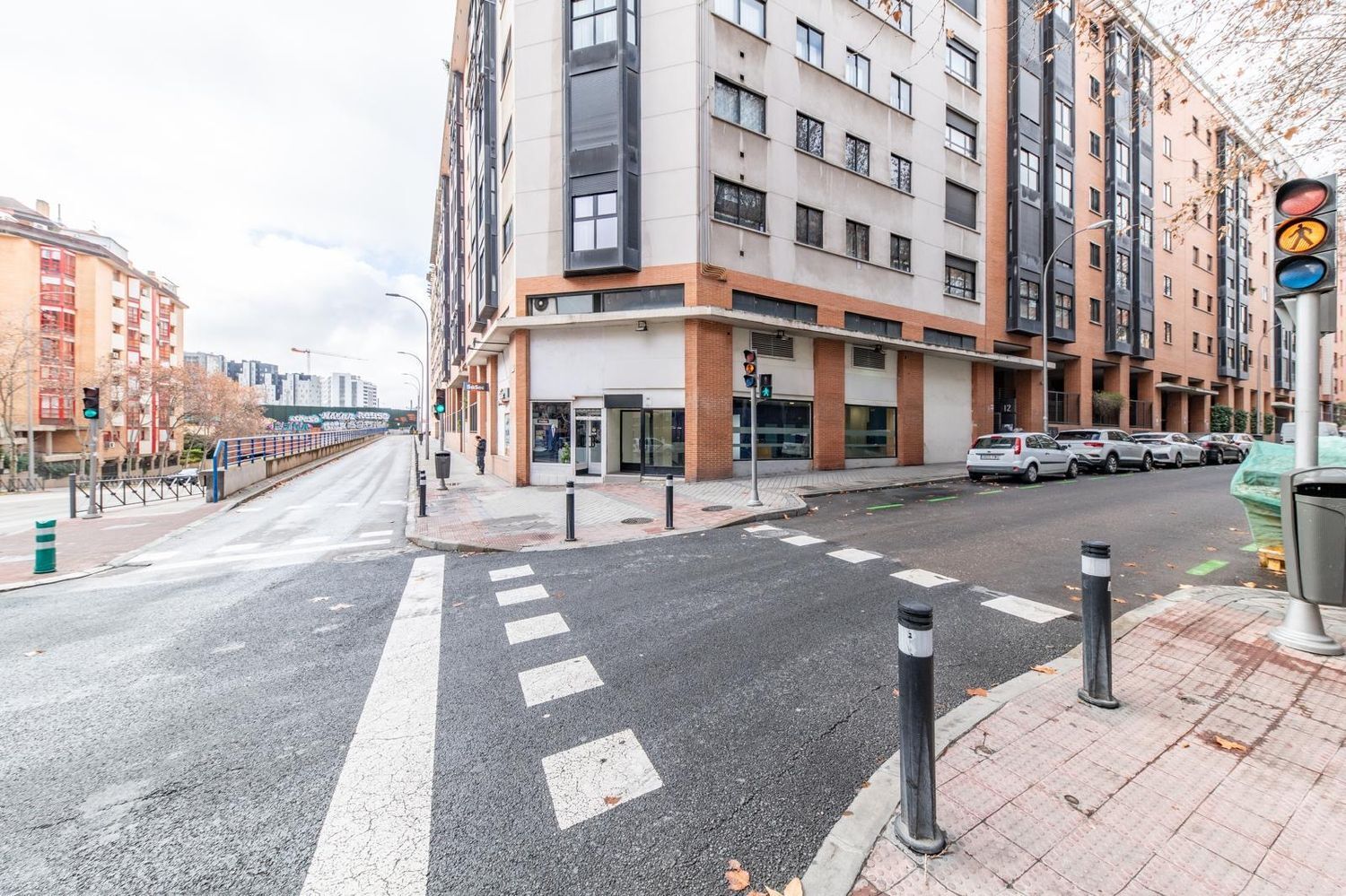 Local commercial dans Madrid, Madrid à louer Photo principale– Image 1 sur 2