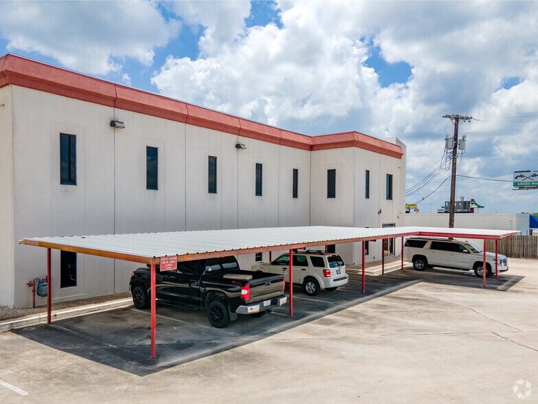 4423 NW Loop 410, San Antonio, TX à louer - Photo de l’immeuble – Image 2 sur 2