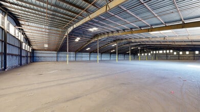 10210 Idaho Ave, Hanford, CA à louer Numérisation 3D Matterport– Image 1 sur 3