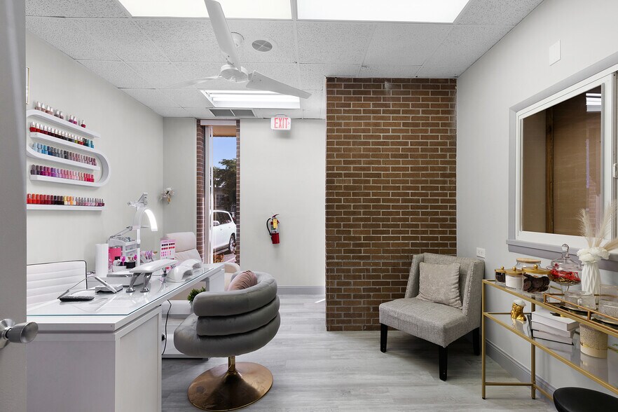 3900 Broadway Plaza portefeuille de 4 biens à vendre sur LoopNet.fr - Photo de l’immeuble – Image 3 sur 51