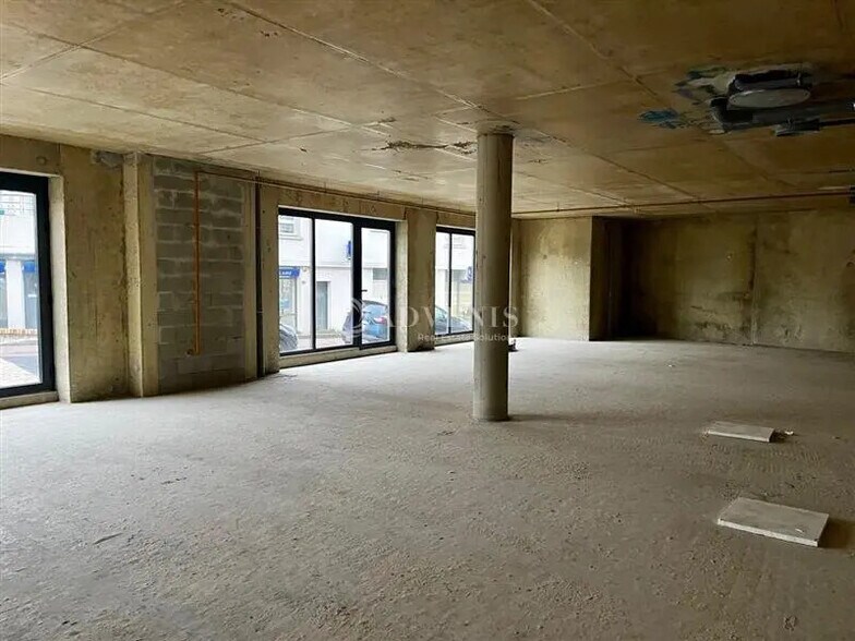 Local commercial dans Saint-Avertin à louer - Photo de l’immeuble – Image 3 sur 6