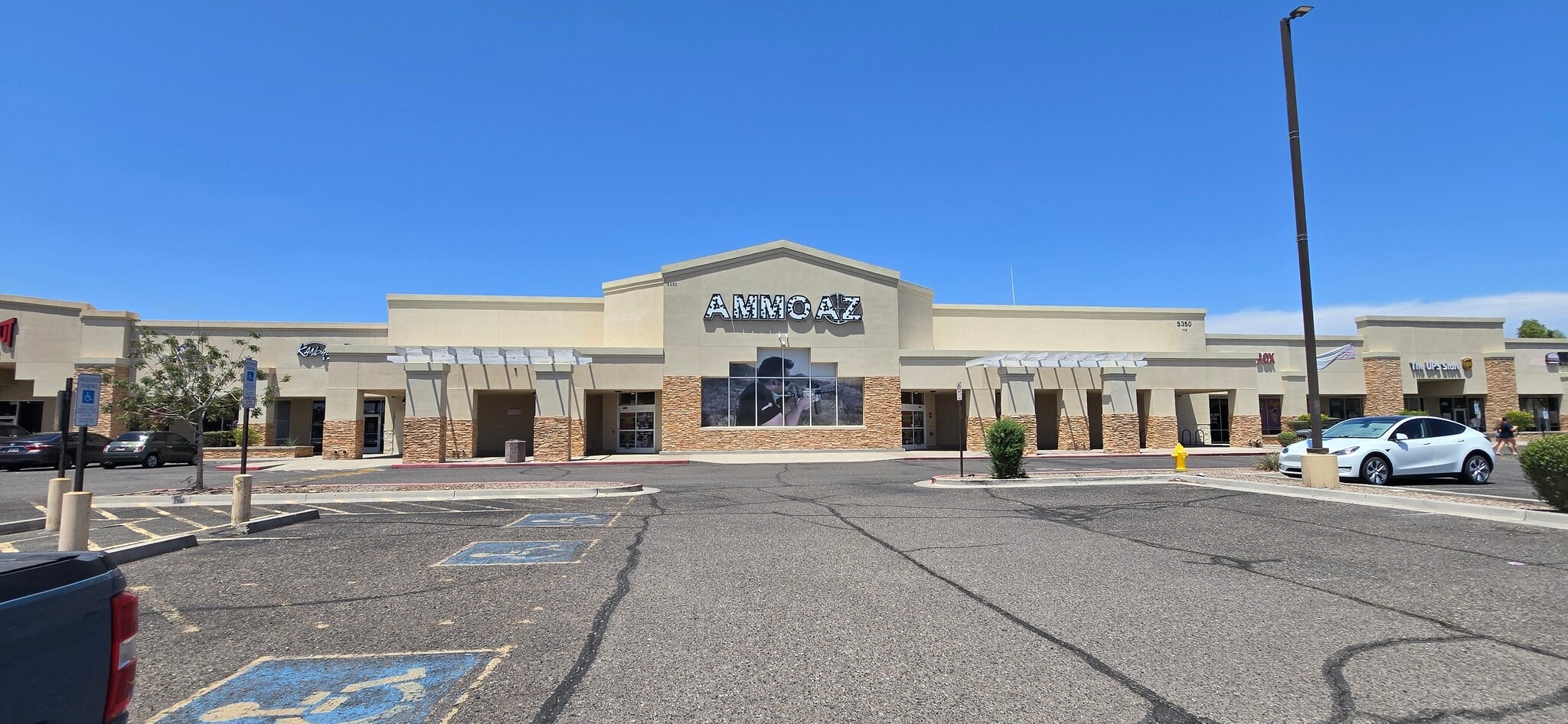 5350-5490 W Bell Rd, Glendale, AZ à louer Photo de l’immeuble– Image 1 sur 2