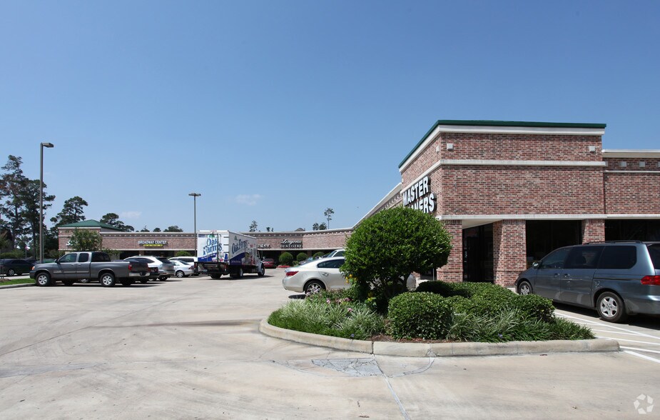 15210 Spring Cypress Rd, Cypress, TX à louer - Photo de l’immeuble – Image 3 sur 5