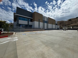 Plus de détails pour 900 Marlborough ave, Riverside, CA - Industriel/Logistique à louer