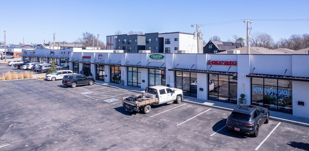 3711 S Harvard Ave, Tulsa, OK à louer - Photo principale – Image 2 sur 12