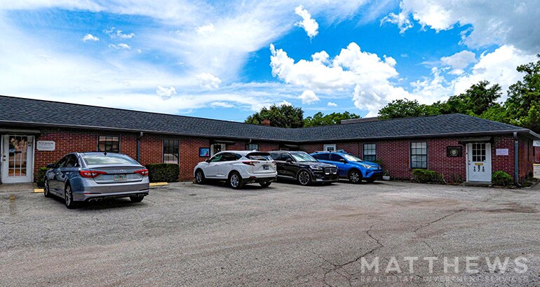 1012 E Silver Springs Blvd, Ocala, FL à vendre Photo de l’immeuble– Image 1 sur 4