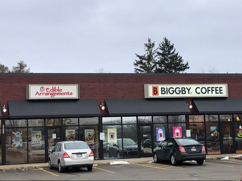 2030-2058 Lake Michigan Dr, Grand Rapids, MI à louer - Photo de l’immeuble – Image 3 sur 9