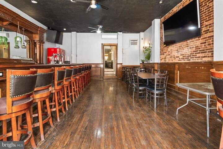 2112 Fleet St, Baltimore, MD à vendre - Photo de l’immeuble – Image 3 sur 62